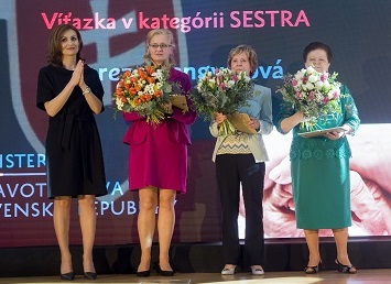 Ministerka zdravotníctva odovzdala ocenenia v kategórii sestra Ministerka zdravotníctva odovzdala ocenenia v kategórii sestra